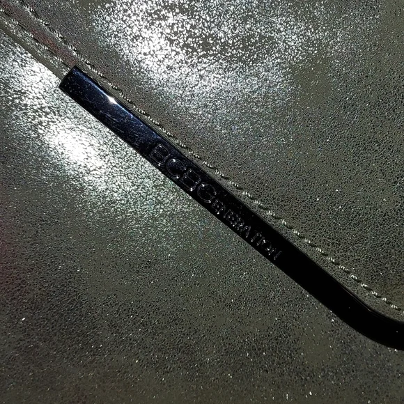 BCBG Generation Distressed Silver Envelope Style Clutch Y2K!  EUC! - Picture 2 of 4